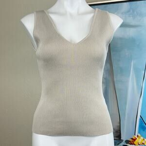 The Workshop Knit Tank Top
Ribbed V-Neck size Junior Large NWT